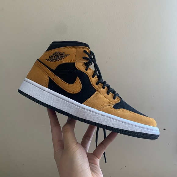 Jordans sneakers - Picture 1 of 1